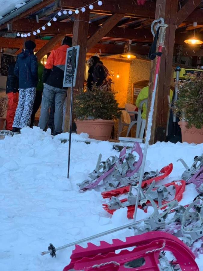 Pleine Nature Pied Pistes Piscine Chauffee Ustou Kültér fotó